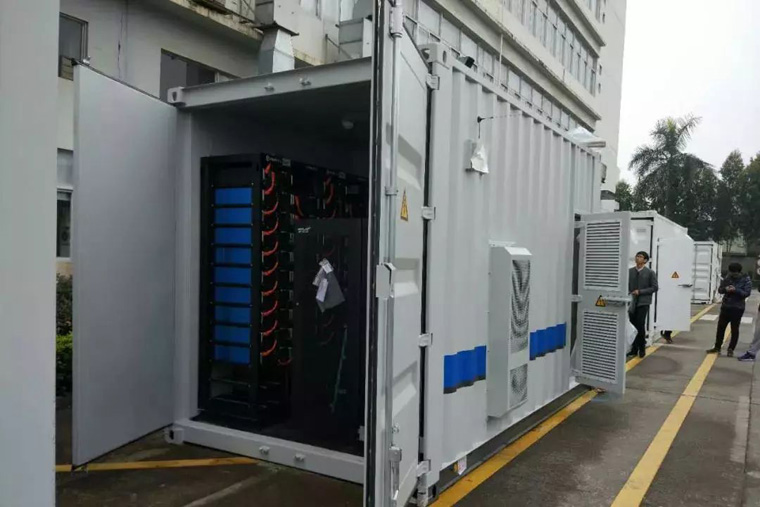 國內(nèi)微型光伏逆變器上市公司,儲(chǔ)能逆變器的龍頭