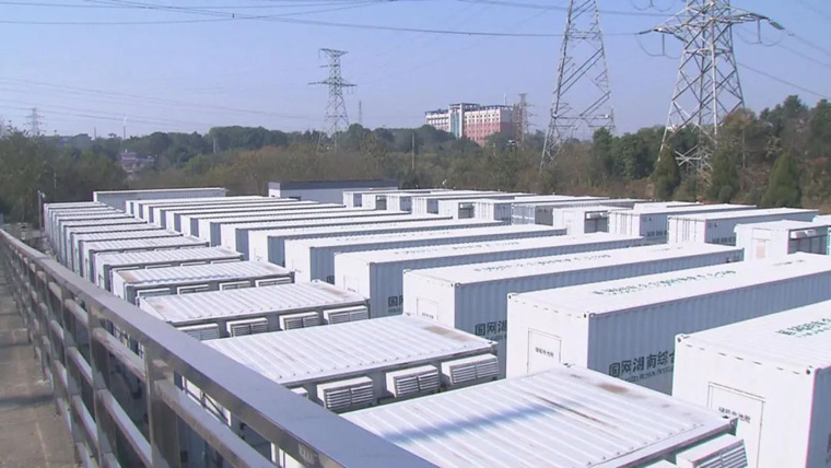 儲能板塊與電池板塊區別，工廠電池儲能電站優缺點